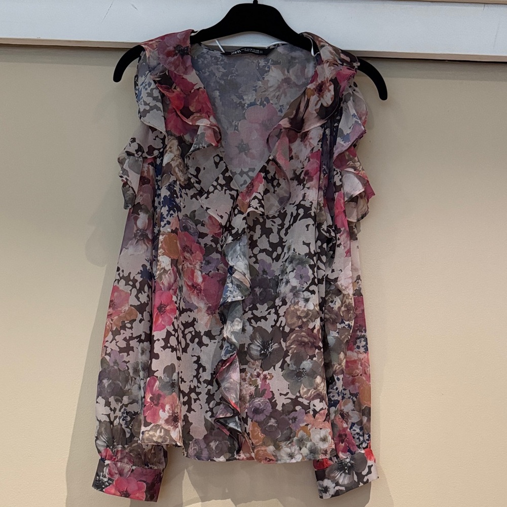 Zara Floral Ruffle V-Neck Blouse
